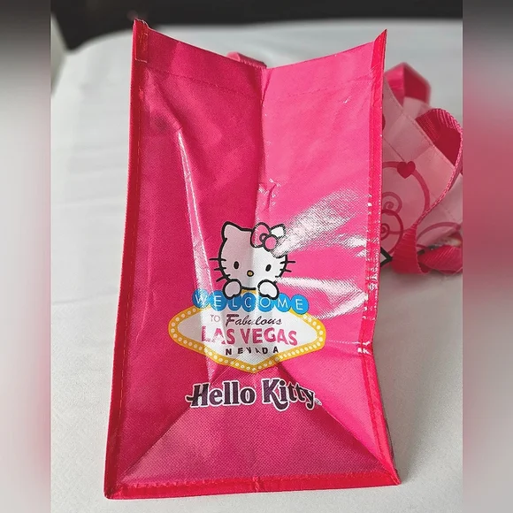 Hello Kitty Las Vegas Tote - Picture 4 of 5